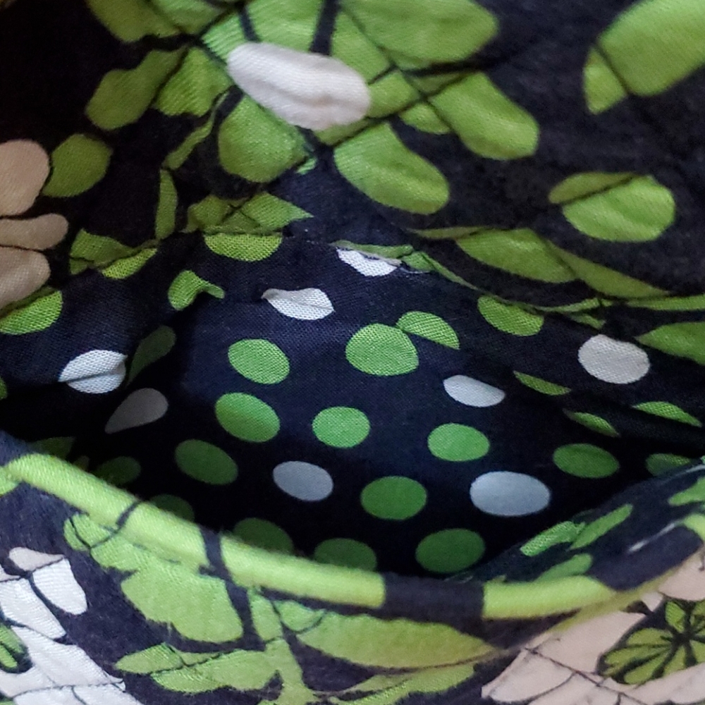 Vera Bradley LUCKY YOU large crossbody bag bucket purse green navy white - Picture 8 of 11